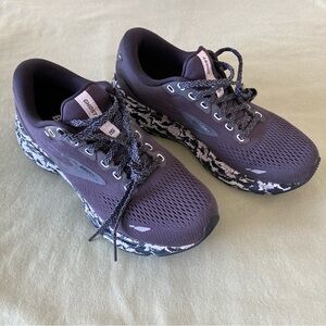 BROOKS WOMEN'S GHOST 15 RUNNING SHOE, SZ-7.5, GRAY/BLACK/OYSTER, SUPPORT, BREATH